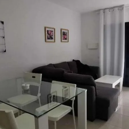 Snug In Puerto Del Carmen With Private Terrace Daire *